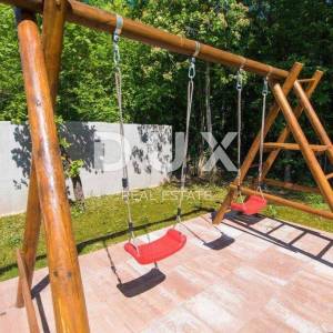 ISTRA, LABIN - Nova vila s bazenom i uređenom okućnicom