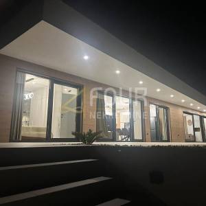 Istra, Labin, novogradnja, kuća s dva stana i bazenom