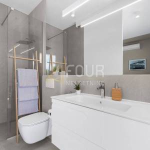 Istra, Labin, novogradnja, luskuzna vila s bazenom, 400m od mora