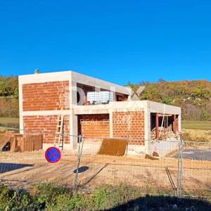 ISTRA, LABIN - Novogradnja modernog dizajna s bazenom