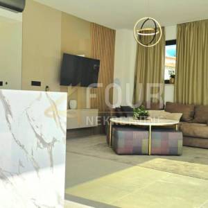 Istra, Labin, novogradnja s dva stana, 176.15m2, bazen 