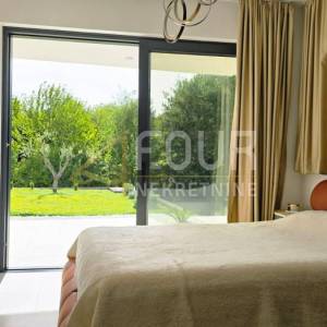 Istra, Labin, novogradnja s dva stana, 176.15m2, bazen 
