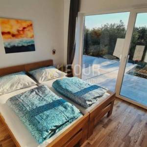 Istra, Labin, novoizgrađena vila s bazenom, blizina mora i plaže