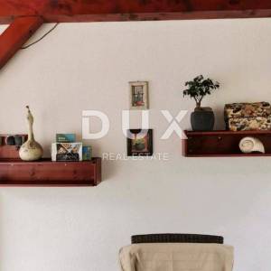ISTRA, LABIN - Obiteljsko imanje kuća + dva apartmana sa bazenom!