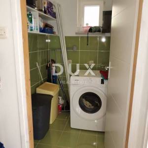 ISTRA, LABIN - Obiteljsko imanje kuća + dva apartmana sa bazenom!