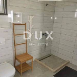 ISTRA, LABIN - Obiteljsko imanje kuća + dva apartmana sa bazenom!