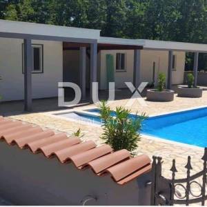 ISTRA, LABIN - Obiteljsko imanje kuća + dva apartmana sa bazenom!