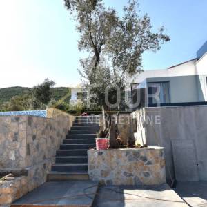 Istra, Labin - okolica, novogradnja, kuća s bazenom, prekrasan pogled