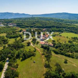 ISTRA, LABIN (OKOLICA) - Poljoprivredno zemljište obraslo šumom 