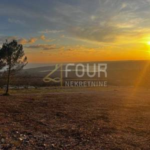 Istra, Labin - okolica, poljoprivredno zemljište 7.600m2