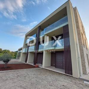 ISTRA, LABIN - Penthouse s pogledom na more