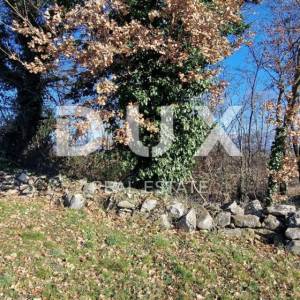 Istra, Labin, Pićan - Potpuna osama i prekrasan pogled!! Građevinsko zemljište 750m2 i poljoprivredno 692 m2