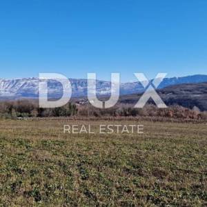 Istra, Labin, Pićan - Potpuna osama i prekrasan pogled!! Građevinsko zemljište 750m2 i poljoprivredno 692 m2