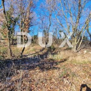 Istra, Labin, Pićan - Potpuna osama i prekrasan pogled!! Građevinsko zemljište 750m2 i poljoprivredno 692 m2