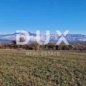 Istra, Labin, Pićan - Potpuna osama i prekrasan pogled!! Građevinsko zemljište 750m2 i poljoprivredno 692 m2