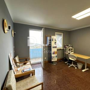 ISTRA, LABIN - Poslovni prostor na frekvetnoj lokaciji