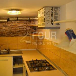 Istra, Labin, poslovni prostor s galerijom, 38.18m2