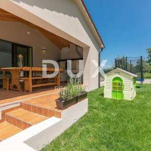 ISTRA, LABIN - Prekrasna vila s bazenom 205 m2