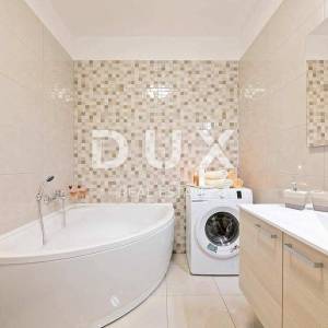 ISTRA, LABIN - Prekrasna vila s bazenom 205 m2