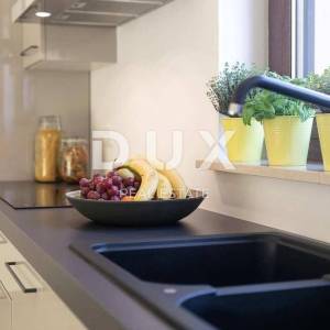 ISTRA, LABIN - Prekrasna vila s bazenom 205 m2