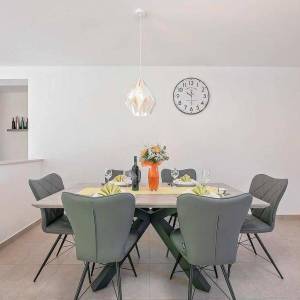 ISTRA, LABIN - Prekrasna vila s bazenom 205 m2