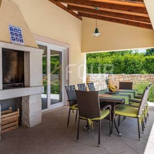 Istra, Labin, prekrasna vila, prizemnica s bazenom