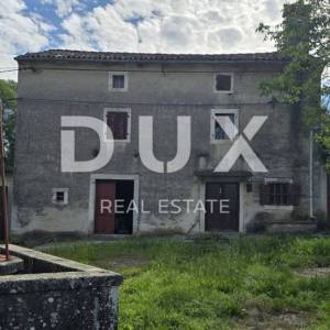 ISTRA, LABIN - Prostrano imanje s 3 kuće i 18.500 m2 zemljišta