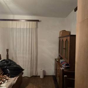 ISTRA, LABIN - Prostrano imanje s 3 kuće i 18.500 m2 zemljišta
