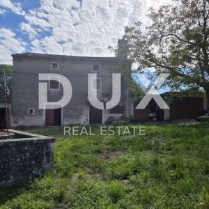 ISTRA, LABIN - Prostrano imanje s 3 kuće i 18.500 m2 zemljišta