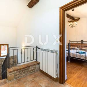 ISTRA, LABIN - Samostojeća kamena vila s bazenom