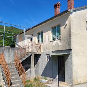 ISTRA, LABIN - Samostojeća kuća za adaptaciju s pogledom na more
