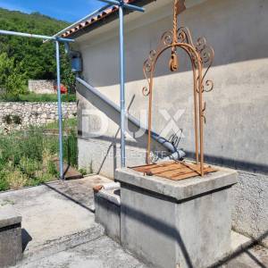 ISTRA, LABIN - Samostojeća kuća za adaptaciju s pogledom na more