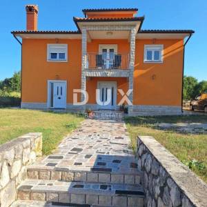 ISTRA, LABIN - Samostojeća kuća na rubu naselja