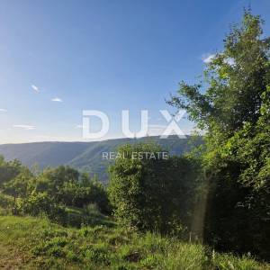 ISTRA, LIVADE (OKOLICA) - Kamene starine s panoramskim pogledom 