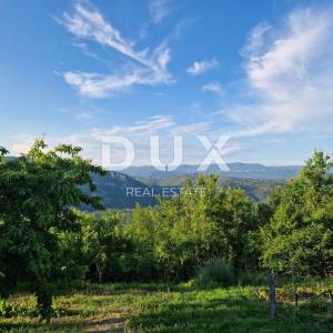 ISTRA, LIVADE (OKOLICA) - Kamene starine s panoramskim pogledom 