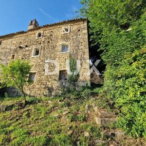 ISTRA, LIVADE (OKOLICA) - Kamene starine s panoramskim pogledom 