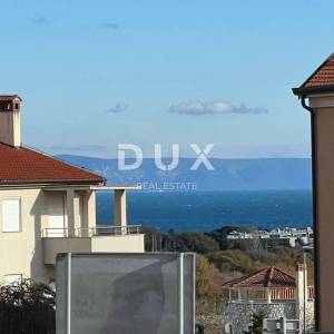 ISTRA, LIŽNJAN - Ekskluzivan stan u prizemlju s privatnim vrtom, bazenom i pogledom na more