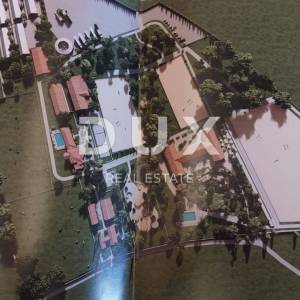 ISTRA, LIŽNJAN - Građevinsko zemljište T1 i T2 namjene, iznimna nekretnina, rijetkost na tržištu!