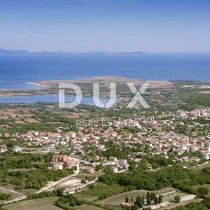 ISTRA, LIŽNJAN - Građevinsko zemljište 1172m2 u centru