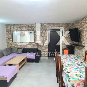 ISTRA, LIŽNJAN - Istarska rustikalna kamena kuća s 3 stana