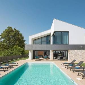 ISTRA, LIŽNJAN - Luksuzna vila s bazenom