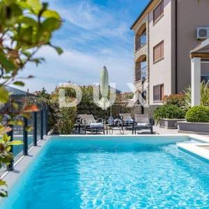 ISTRA, LIŽNJAN - Moderna vila s bazenom i panoramskim pogledom na more, svega 500m od plaža 