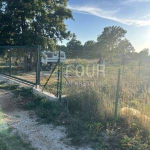 Istra, Ližnjan - okolica, poljoprivredno zemljište 535m2