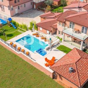  ISTRA, LOBORIKA Savršena vila za turizam s bogatim sadržajem