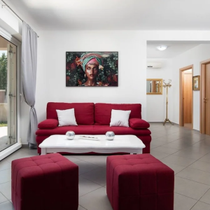 ISTRA, LOBORIKA Vila s bazenom na mirnoj lokaciji