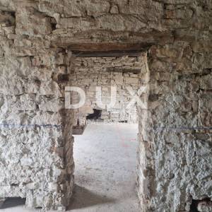 ISTRA, LOVREČ - Istarska kamena kuća s predivnim pogledom