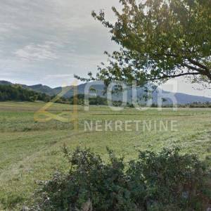 Istra, Lupoglav, poljoprivredni teren 65.991m2 + građevinski 435m2