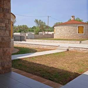 ISTRA, MARČANA - Iznimna nekretnina u blizini mora