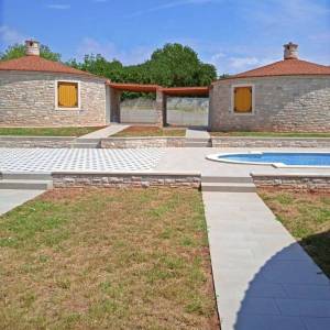 ISTRA, MARČANA - Iznimna nekretnina u blizini mora