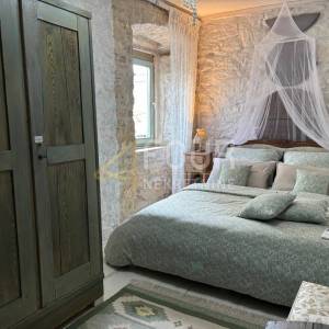 Istra, Marčana - okolica, 145m2, kamena kuća s bazenom